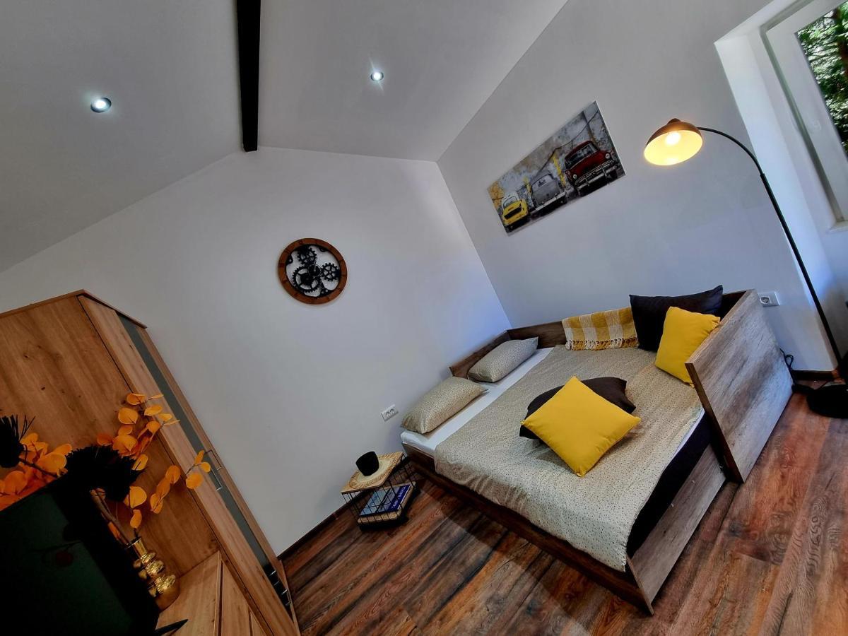 Retro Chic Apartment